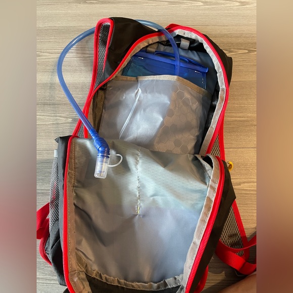 Hydropack Backpack - Picture 3 of 6